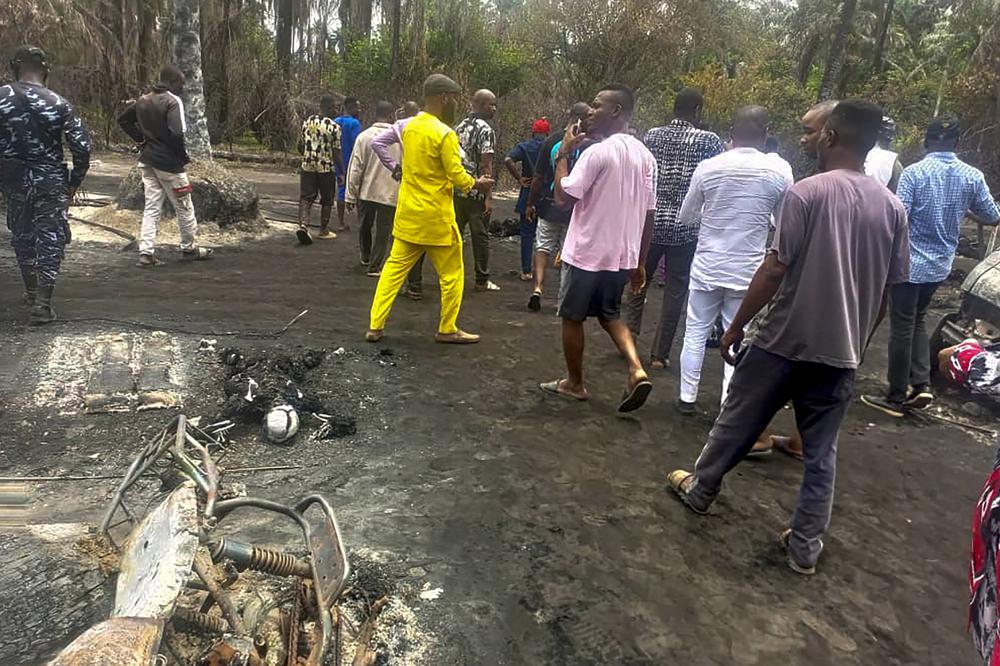 Nigeria: Temen hasta 100 muertos por explosión en refinería