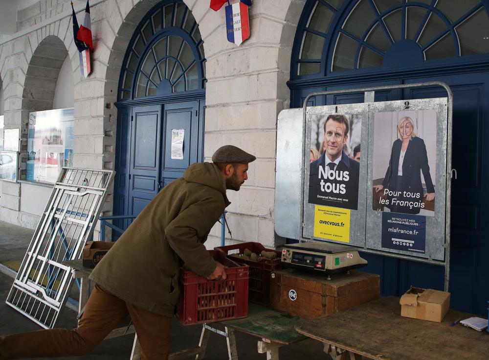 Proyectan victoria de Macron en elecciones francesas
