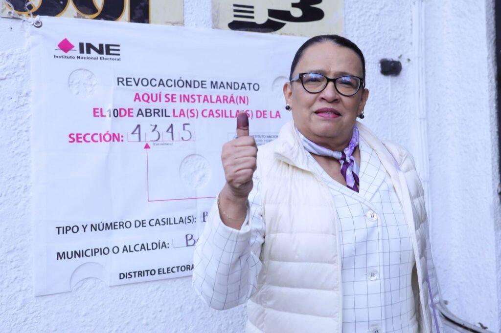 "El país está en paz y tranquilo", Rosa Icela Rodríguez al emitir su voto de Revocación de Mandato Fotos: Especiales