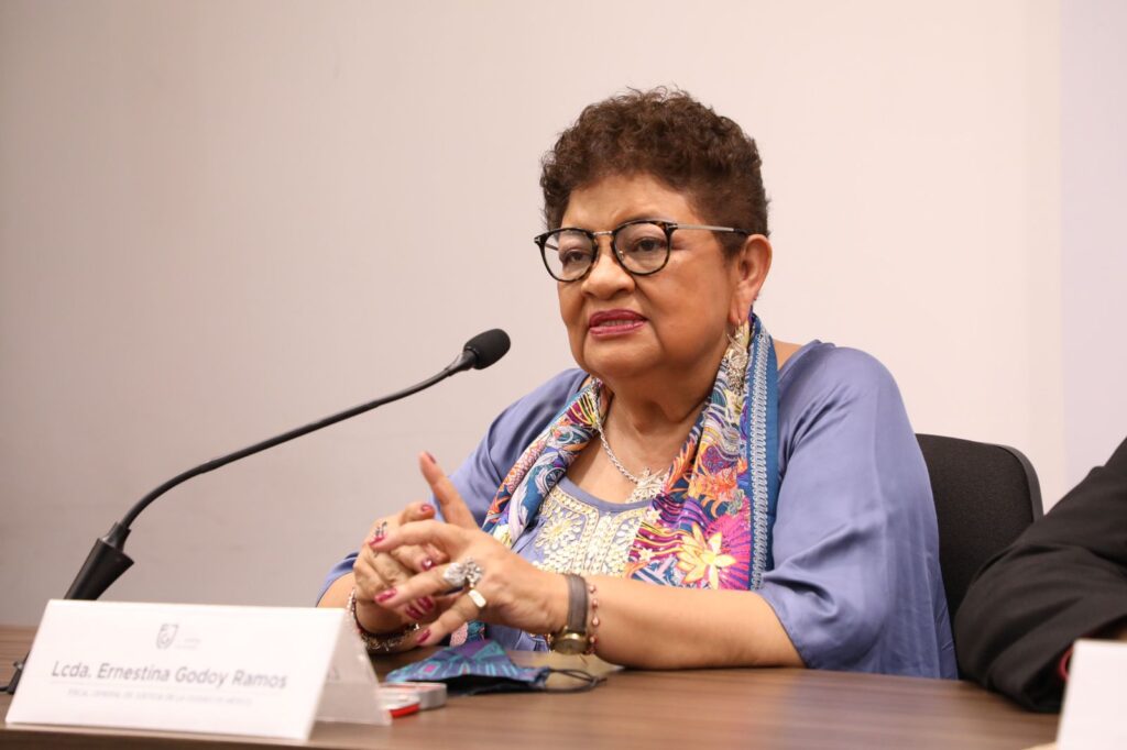 Ernestina Godoy reitera su compromiso personal e institucional con las víctimas de la Línea 12 del Metro *FOTOS & VIDEO FGJ-CDMX