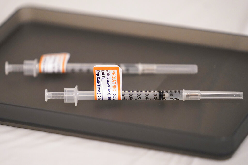 EUA se prepara para vacunar a los más pequeños contra COVID