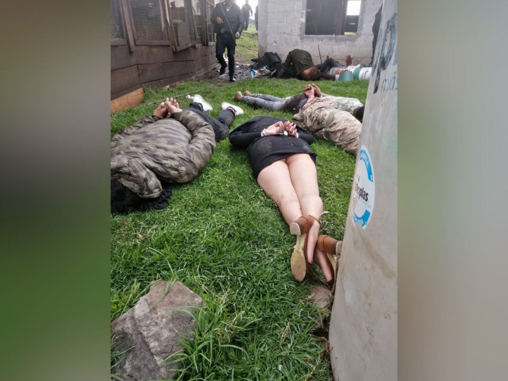 Enfrentamiento en Texcaltitlán deja al menos 10 delincuentes abatidos y 3 lesionados Fotos: Especiales