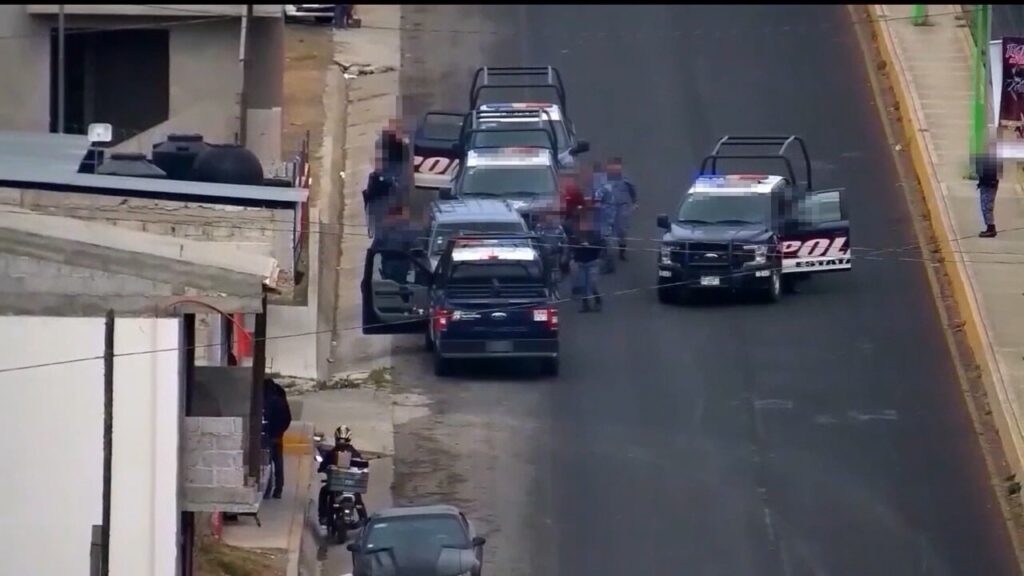 En Tulancingo, Policía de Hidalgo aseguró a sujeto con posesión de armas de fuego y 145 mil pesos