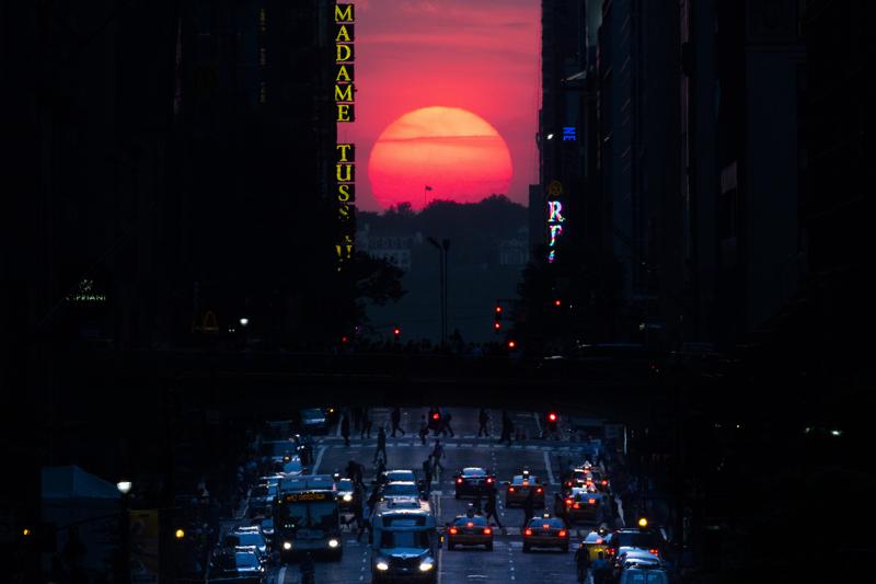 ¿Qué es Manhattanhenge? Un curioso fenómeno solar en NY Foto: AP