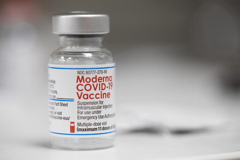 EUA comprará vacuna de Moderna contra ómicron Foto: AP
