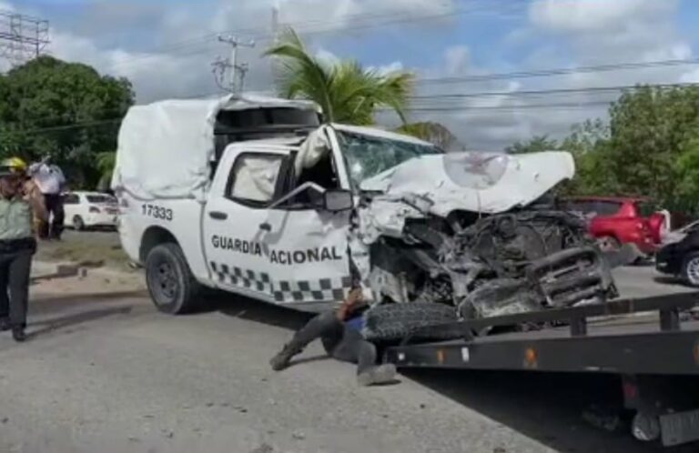 Aluxes de Cancún cobran venganza e influyen para provocar aparatoso accidente Foto: Internet