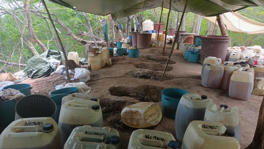 SEDENA aseguró 750 kilos de metanfetamina en Culiacán, Sinaloa Fotos: SEDENA