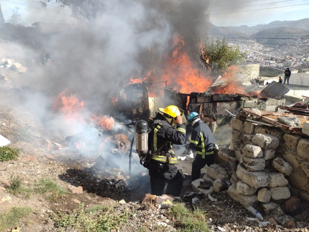 SSP-Hidalgo: Se registró incendio en colonia La Raza, del municipio de Pachuca *FOTOS SSP-HIDALGO