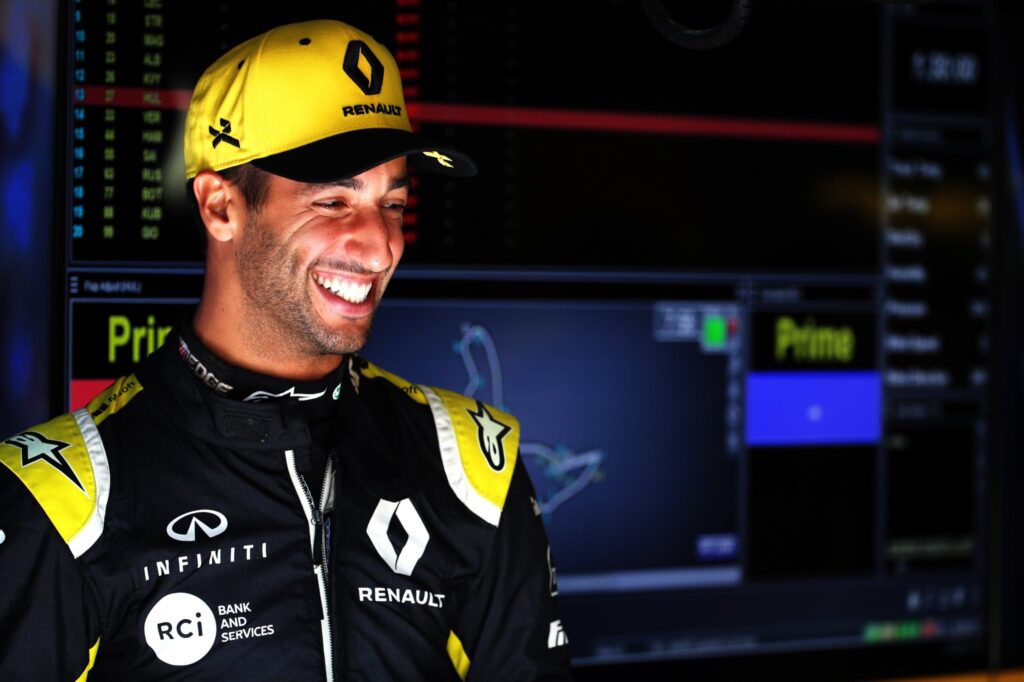 Piloto Daniel Ricciardo abandona McLaren al terminar la temporada 2022