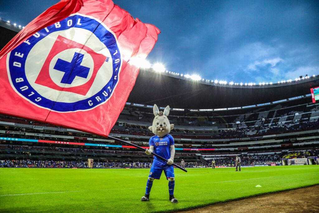 Diego Aguirre fuera del Cruz Azul tras derrota ante el Club América