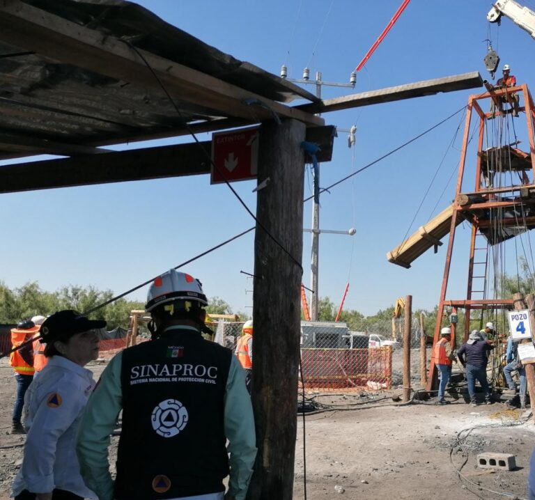 México: Abrupta inundación complica rescate de mineros