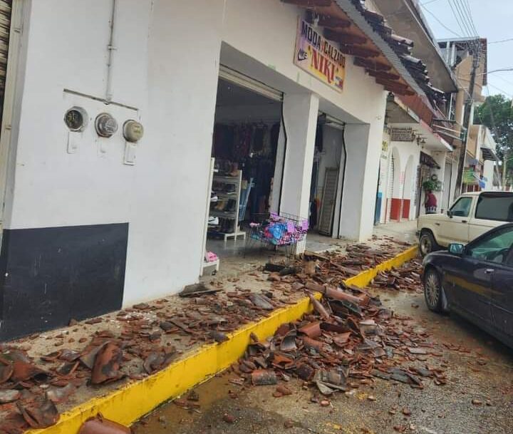 Gobierno actualiza magnitud de sismo a 7.7