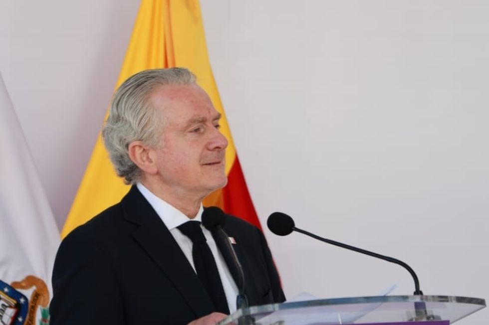Desea Creel buena salud a López Obrador; con este tema no se debe lucrar políticamente, dice