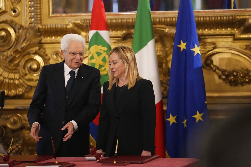 Ultraderechista Meloni asume como primera ministra de Italia