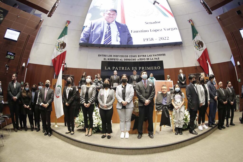Homenaje póstumo en el Senado a Faustino López Vargas