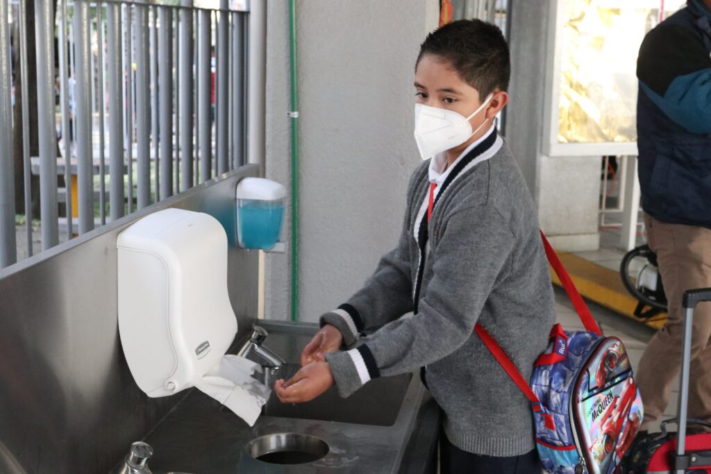 Recomienda SEP mantener uso de cubrebocas en escuelas públicas y privadas en la Ciudad de México