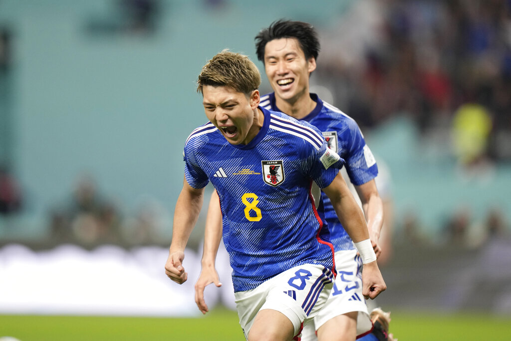 Japón remonta y fulmina 2-1 a Alemania