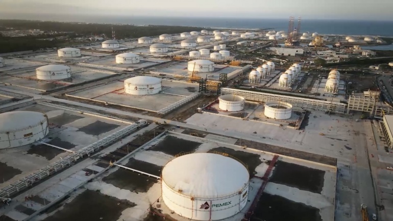 Refinería Olmeca producirá 340 mil barriles diarios de crudo en septiembre de 2023: presidente