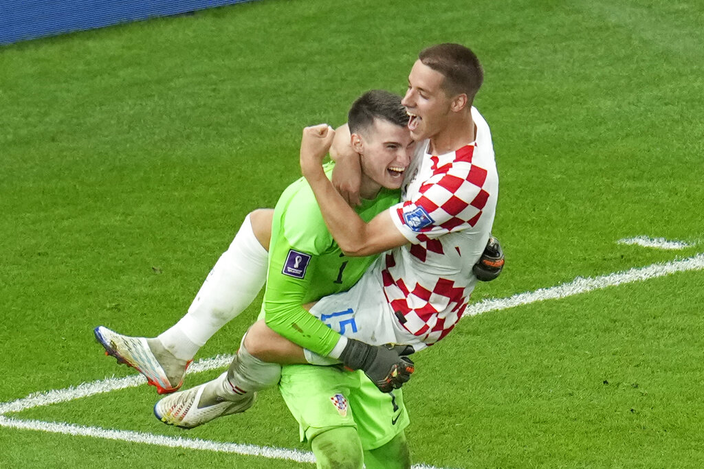 Croacia avanza a cuartos tras vencer a Japón por penales