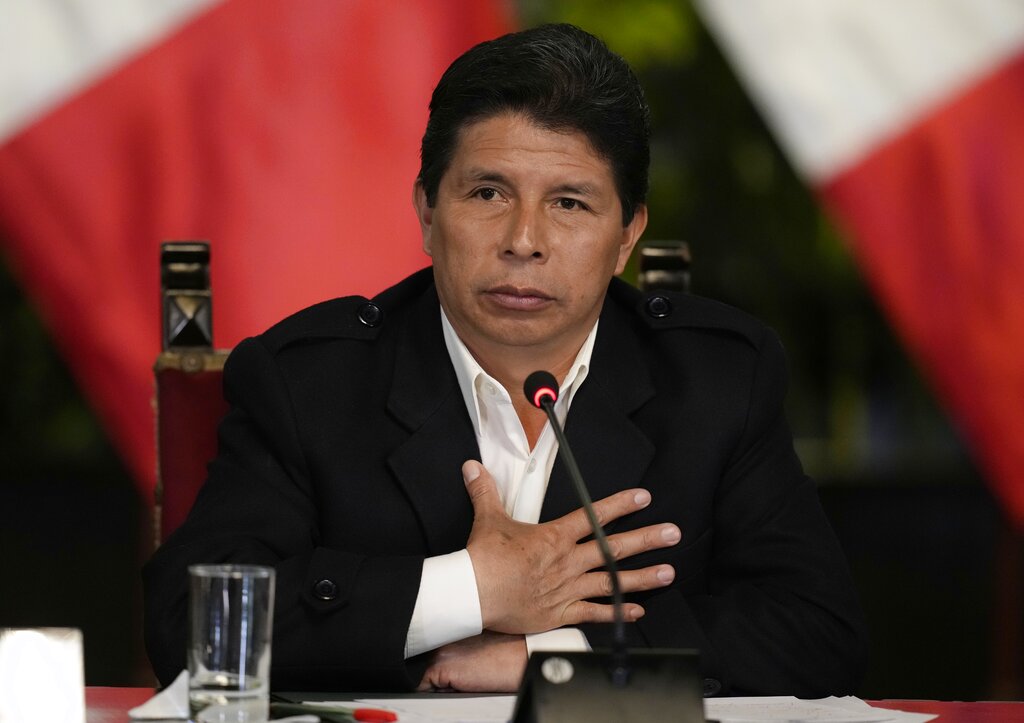 Perú: el presidente Castillo disuelve el Congreso