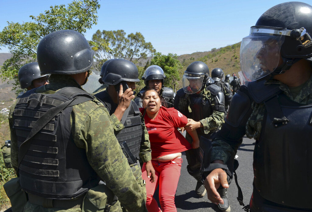 México: Ejército no tiene que informar a policía de arrestos