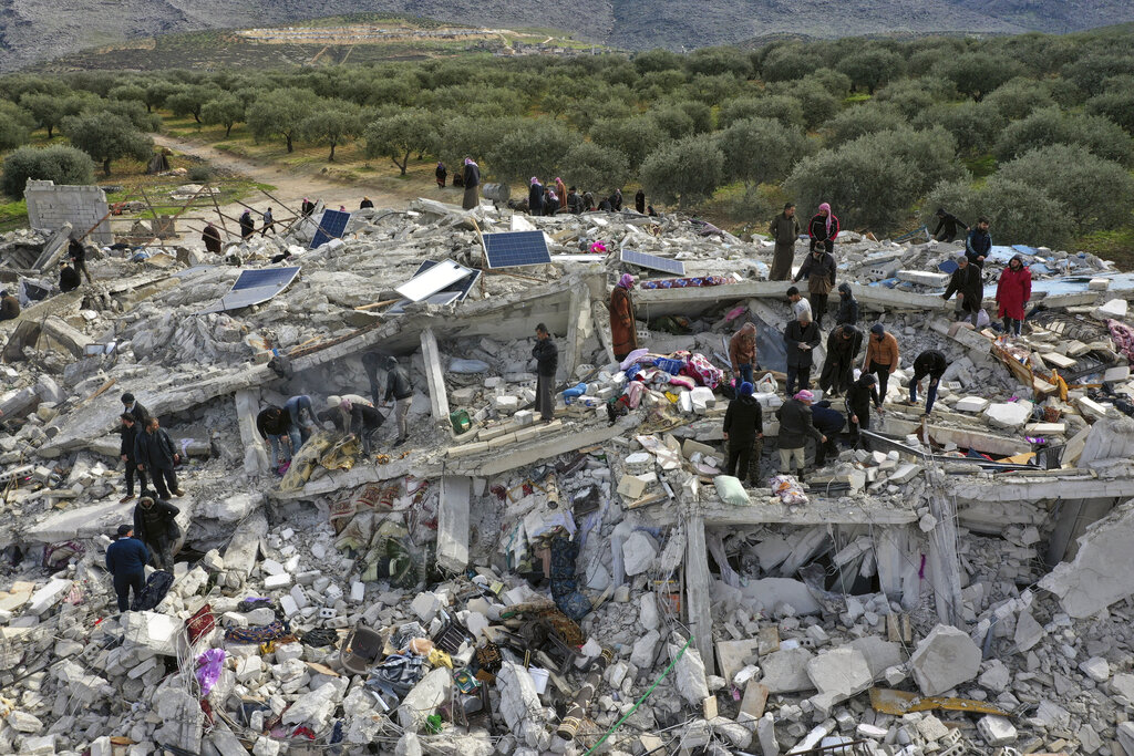 El sismo exacerba el sufrimiento de los desplazados en Siria