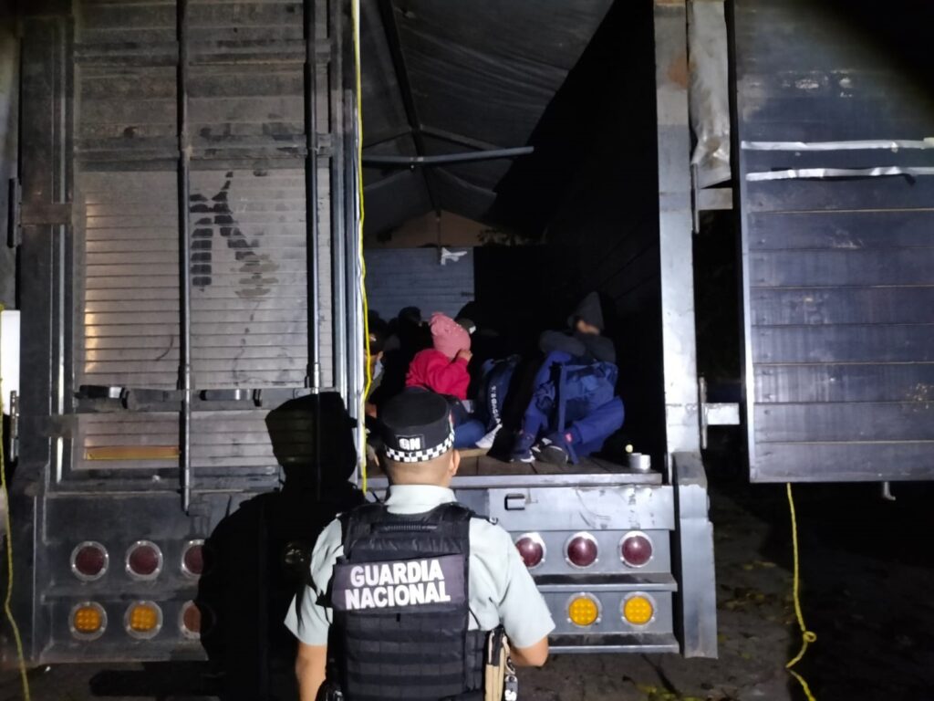 GN rescató a 40 migrantes en Veracruz y detuvo a personas por transporte ilegal