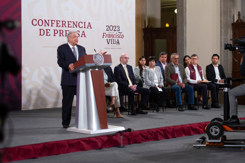 Fox y Calderón “andan nerviosos”, dice AMLO sobre defensa de expresidentes a García Luna