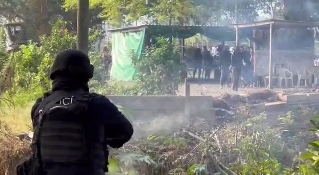 Militares chocan con pobladores en zona de disputa entre cárteles en Chiapas
