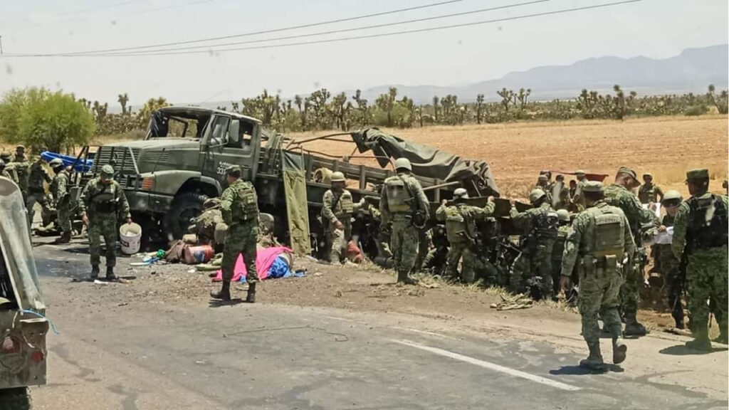 mueren militares tras choque en Zacatecas