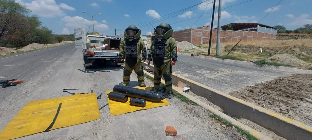 En Teocaltiche, Jalisco desactivan auto bomba