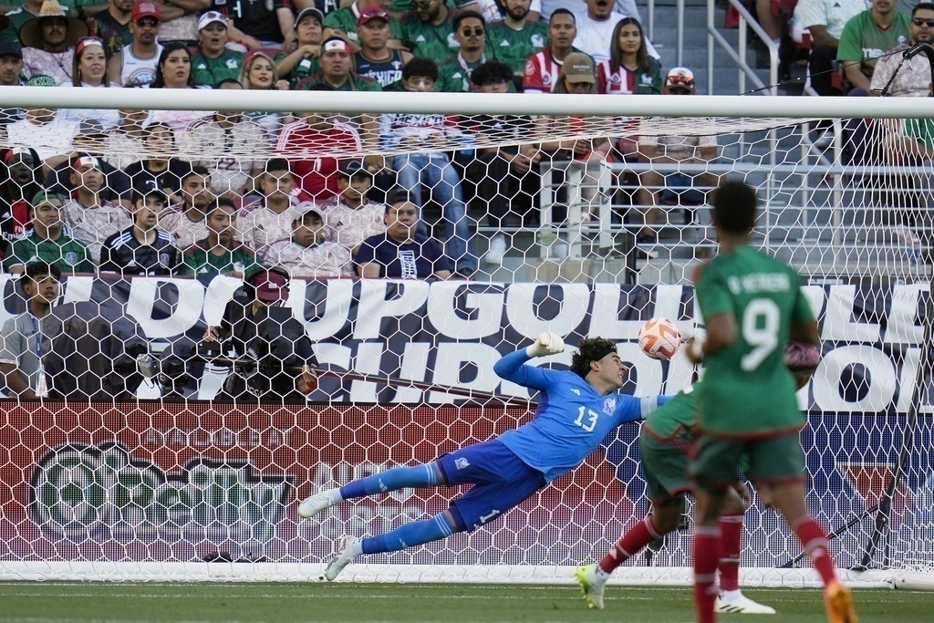 Copa Oro: México cae ante Qatar pero igual acaba primero de grupo. EUA golea a Trinidad