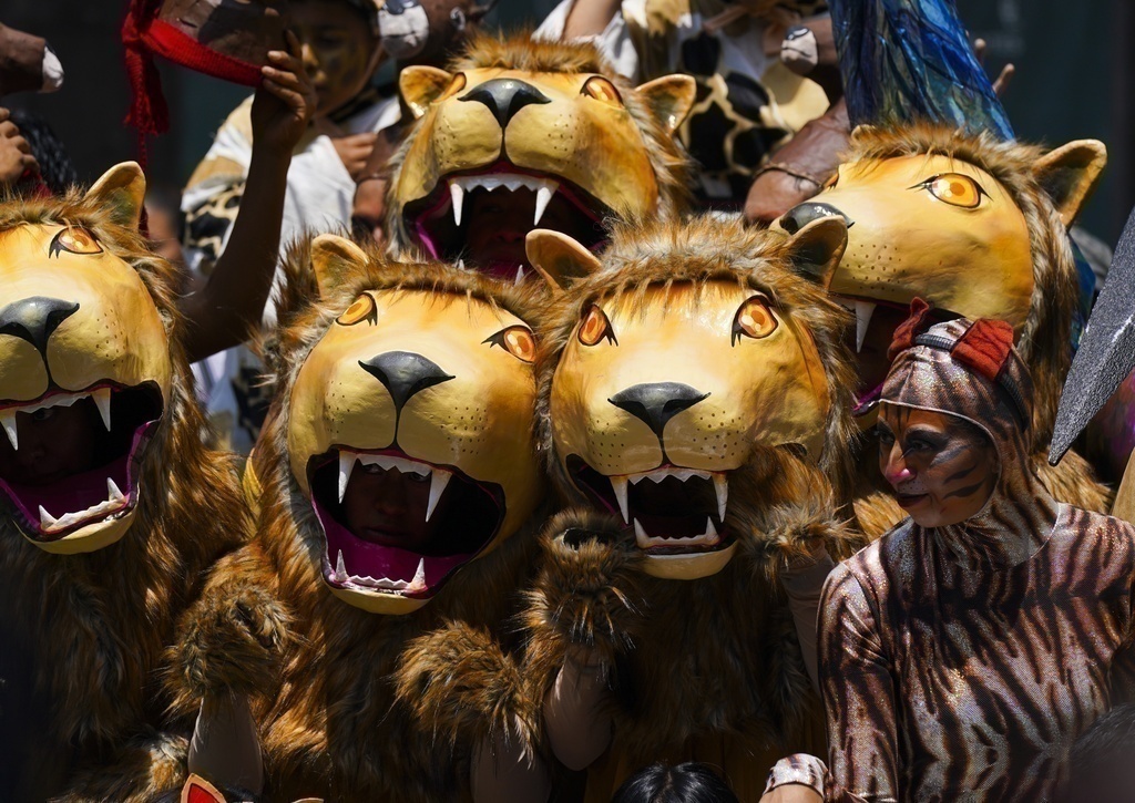Ciudad de México festeja los 100 años de su zoológico en medio de polémica