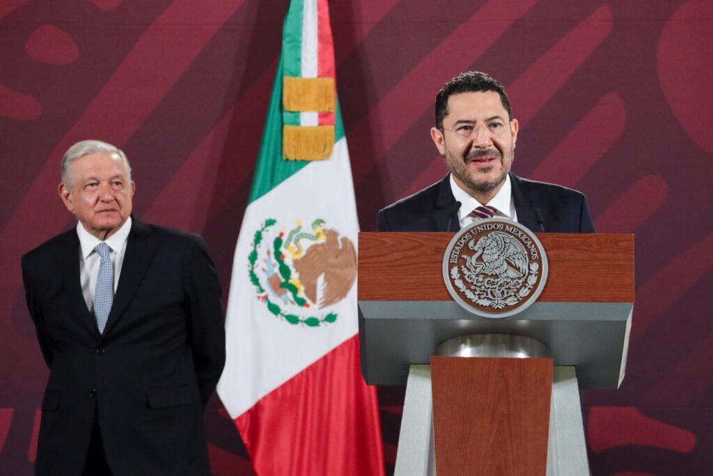 AMLO pide a Martí Batres poner orden en desarrollos inmobiliarios de Miguel Hidalgo y Benito Juárez