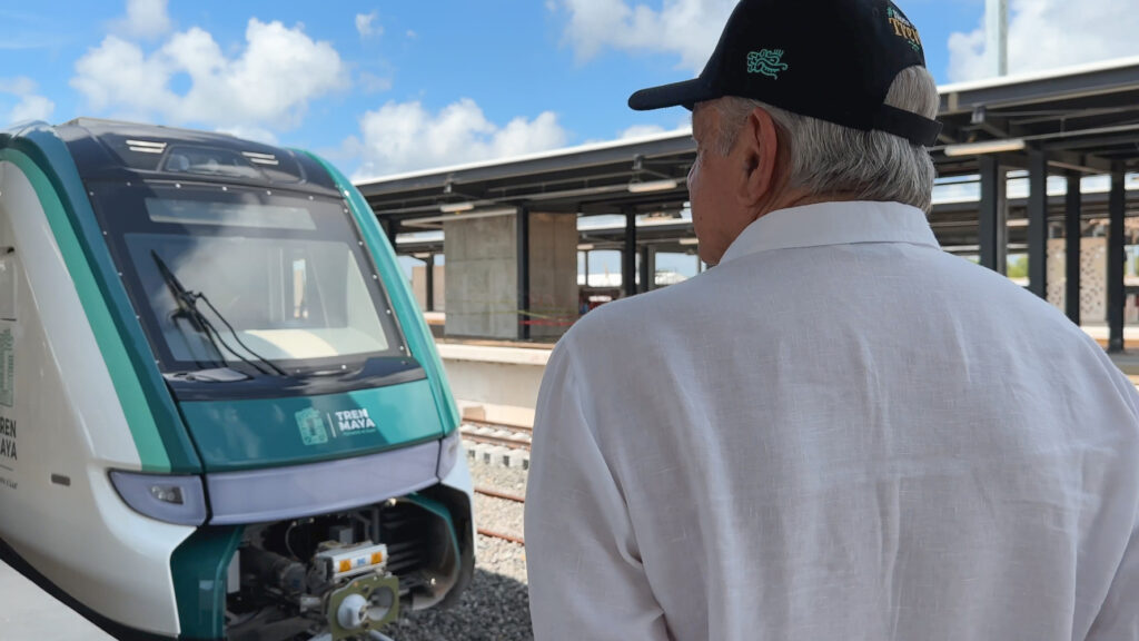 Presidente AMLO realiza primer recorrido de supervisión a bordo del Tren Maya