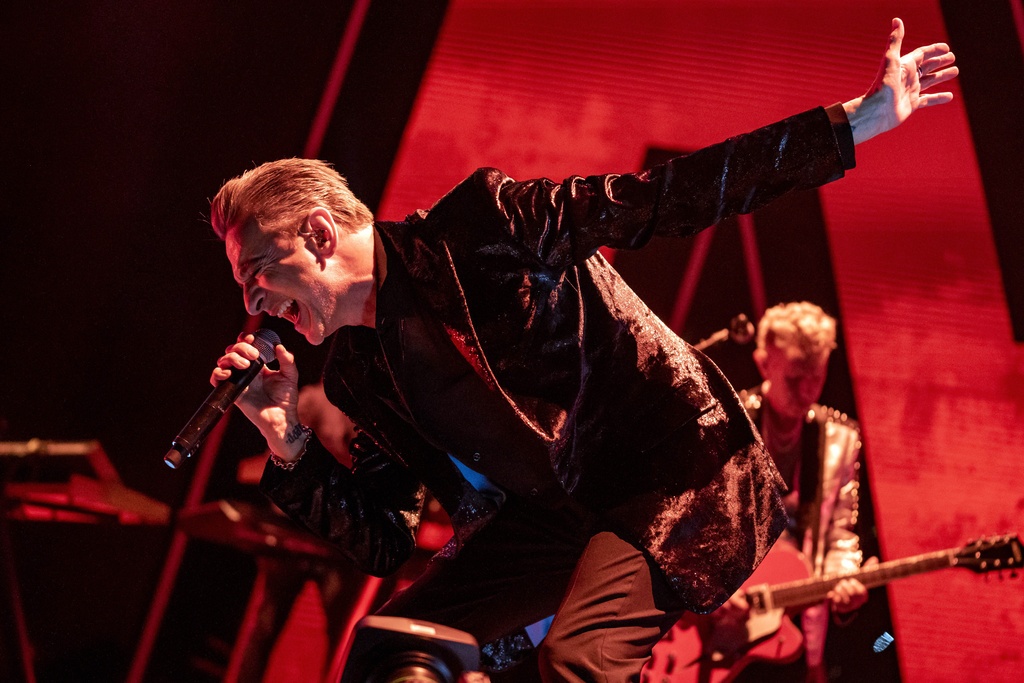 Con música, Depeche Mode recuerda a Andy Fletcher en el Foro Sol