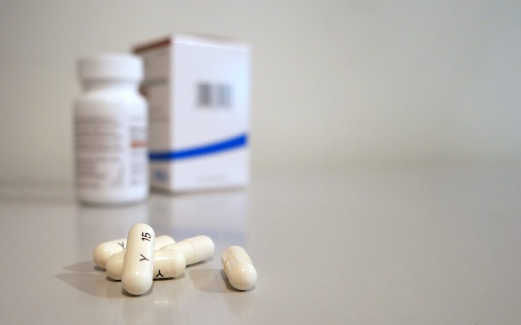 Detecta Cofepris 8 nuevos distribuidores irregulares de medicamentos