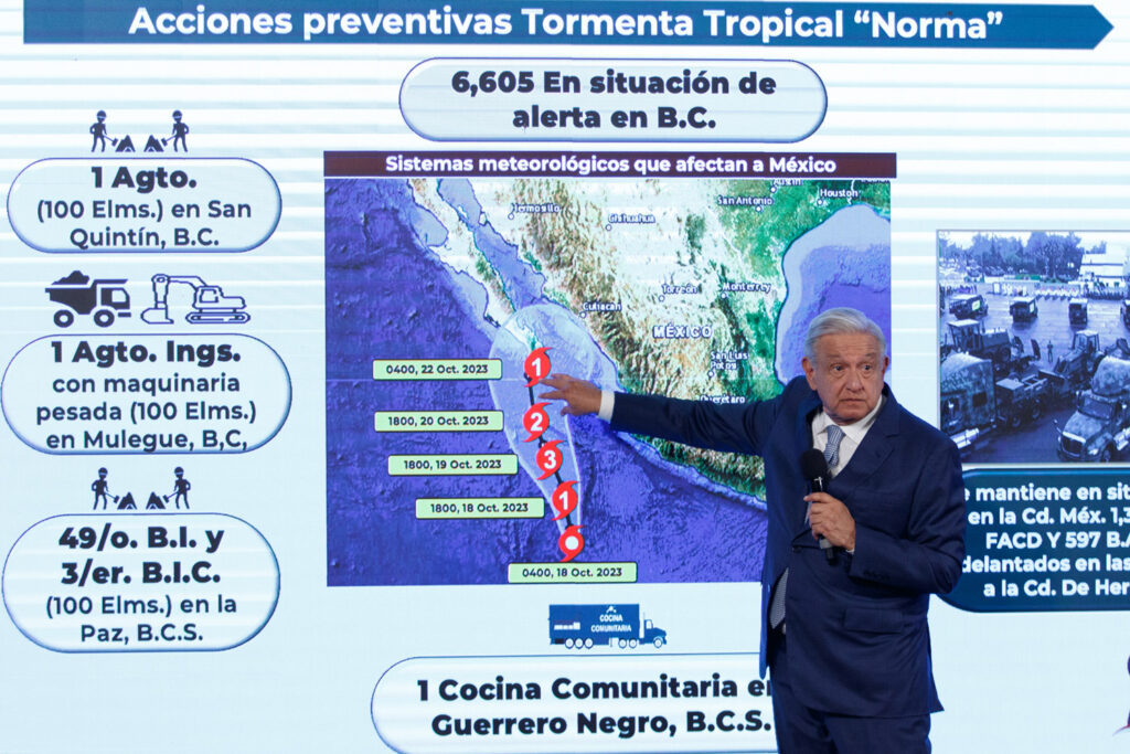 SEDENA previene y protege a la población de tormenta tropical Norma en Baja California Sur: AMLO