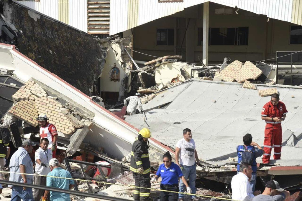 Se desploma techo de iglesia en Ciudad Madero; al menos 10 muertos y 60 heridos