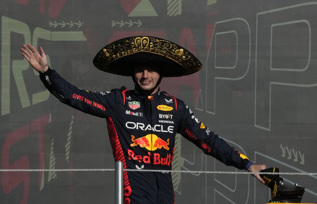 Verstappen se lanza desde el inicio y gana el Gran Premio de México