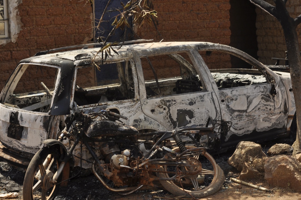 Por lo menos 140 muertos en ataques contra aldeas en norte-centro de Nigeria el fin de semana