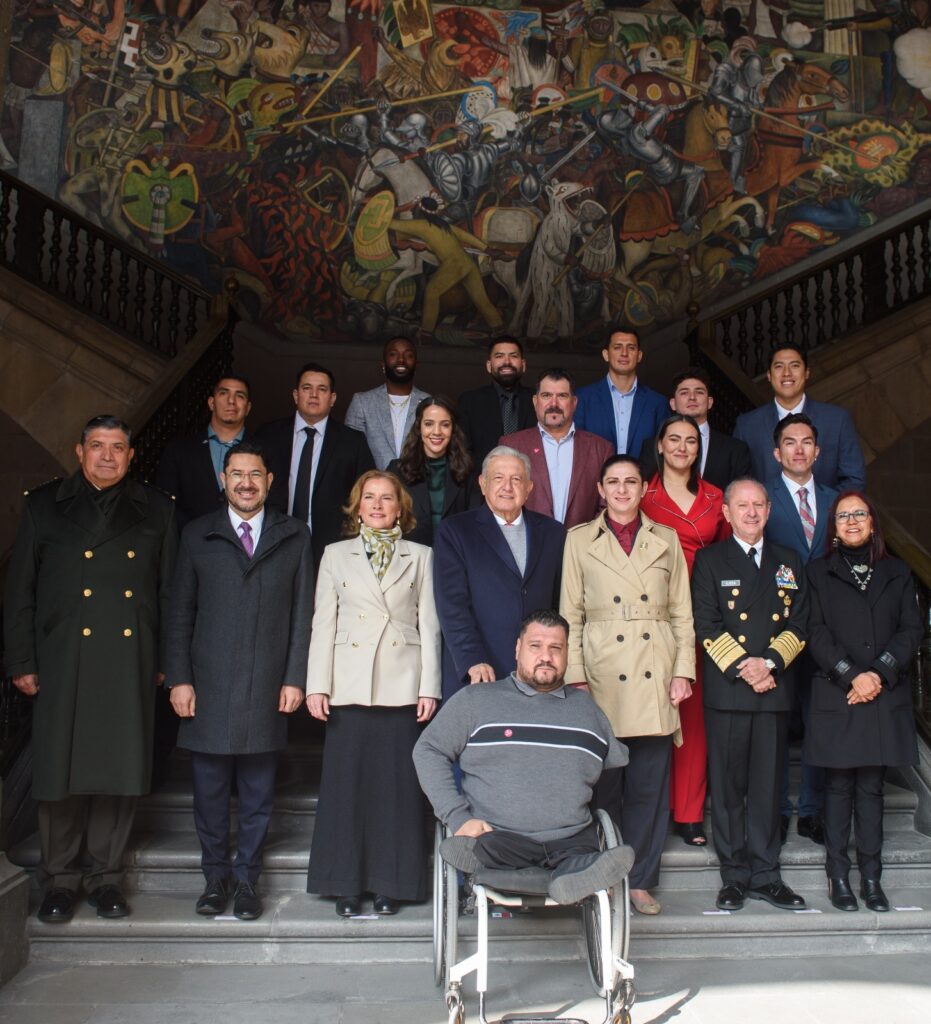 AMLO celebra y reconoce a deportistas mexicanos en Palacio Nacional