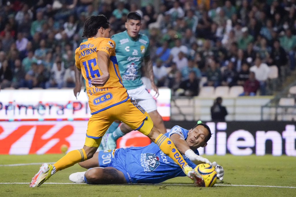Tigres se estrena en el Clausura con una victoria de 2-1 sobre el León