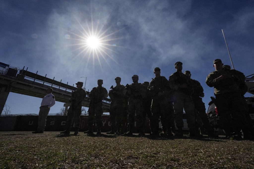 Gobernador de Luisiana enviará 150 miembros de Guardia Nacional a frontera sur de EUA