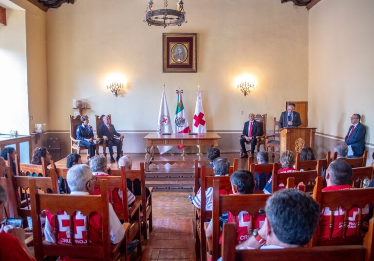 Cruz Roja Mexicana y CICR firman acuerdo para potenciar la colaboración en migración y violencia armada en México