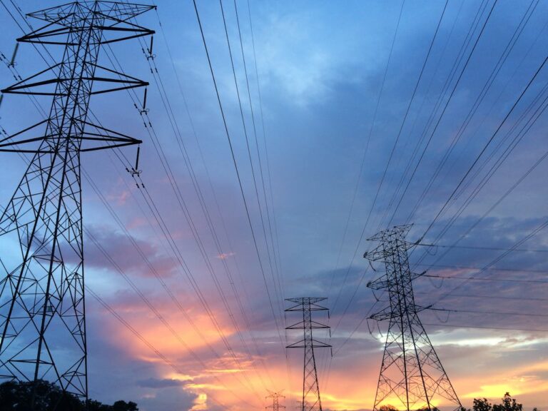 México requiere de un cambio en el modelo energético, afirma académico de la UAM